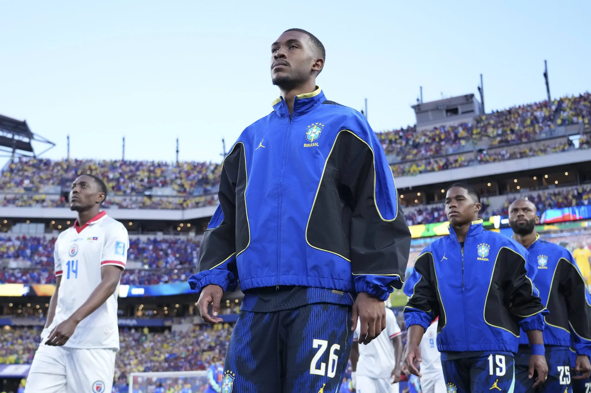 Rayan antes de jogo entre Brasil e Haiti na Copa do Mundo