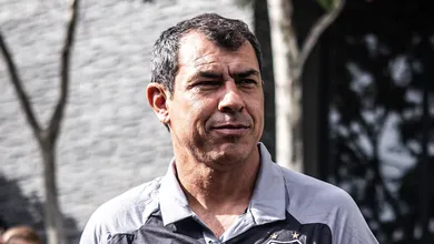 Carille volta ao est&aacute;dio que encerrou a sua 1&ordf; passagem pelo Santos para encarar forte concorrente da S&eacute;rie B