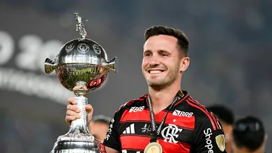 Sa&uacute;l quer Flamengo focado em &lsquo;lema&rsquo; de Filipe Lu&iacute;s durante final contra o PSG