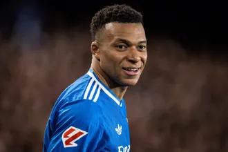 O recorde de Mbapp&eacute; que supera Fen&ocirc;meno e o coloca na briga pela Bola de Ouro