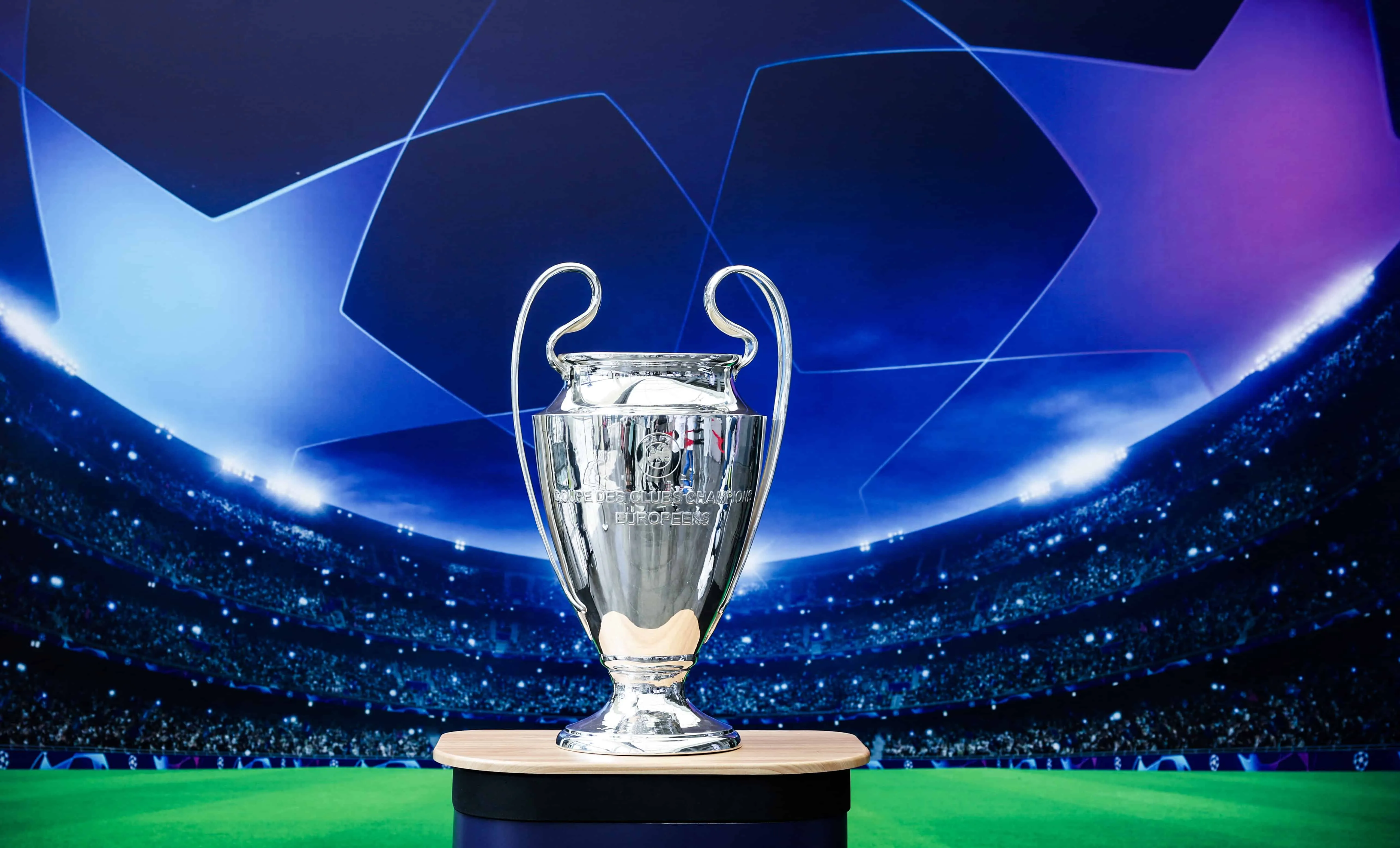 Estes s&atilde;o os confrontos das oitavas de final da Champions League