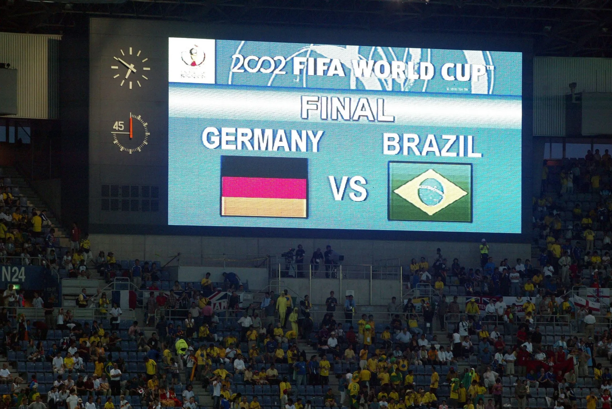 Tel&atilde;o do est&aacute;dio para a final da Copa do Mundo de 2002 entre Alemanha e Brasil