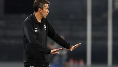 Botafogo: aproveitamento com Bruno Lage caiu, mas (ainda) n&atilde;o &eacute; motivo para crise