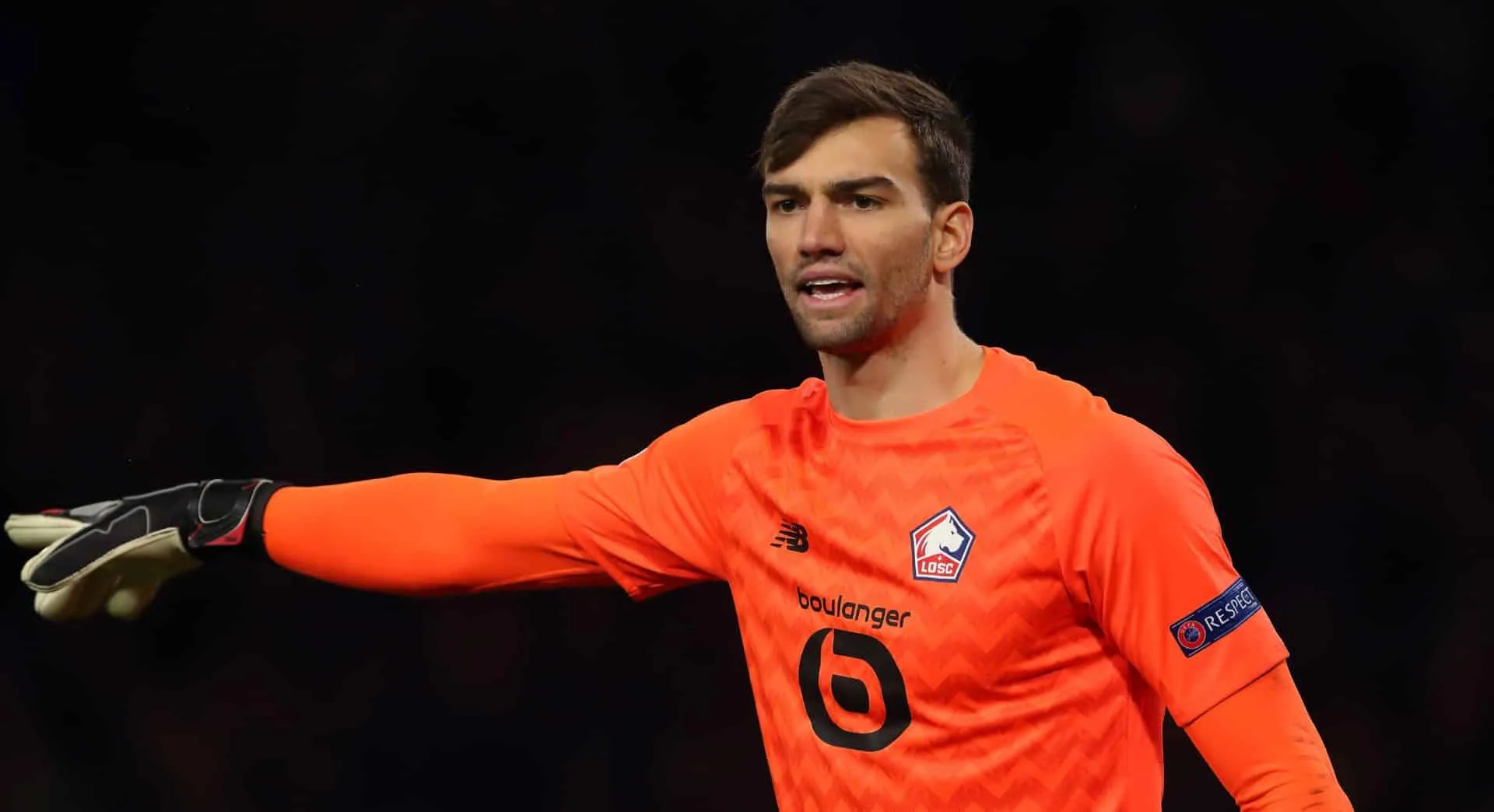 O goleiro L&eacute;o Jardim, do Lille, pegou um p&ecirc;nalti e ajudou a eliminar o Monaco de Leonardo Jardim