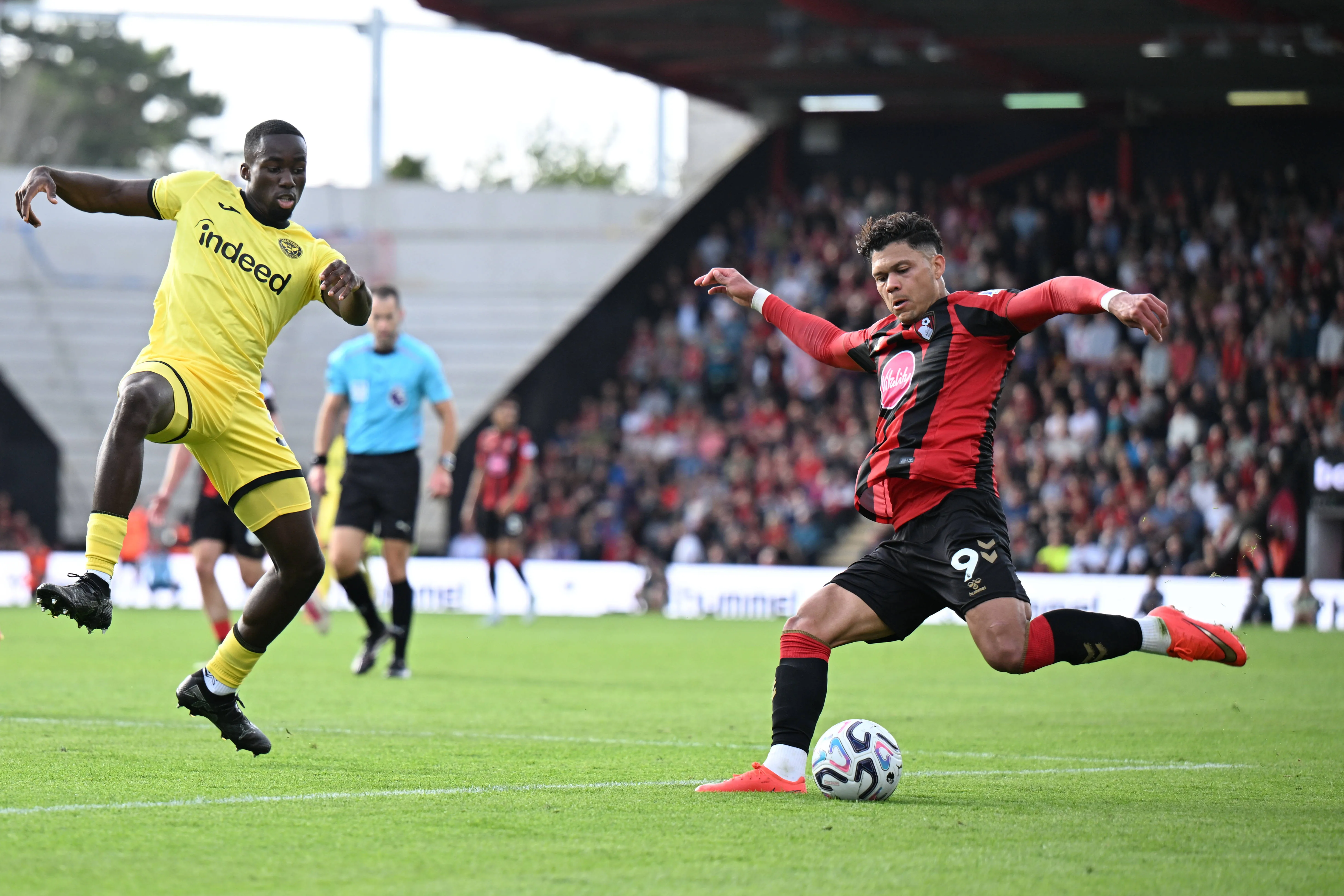 Evanilson durante Bournemouth x Brentford (Foto: Imago/Action Plus)