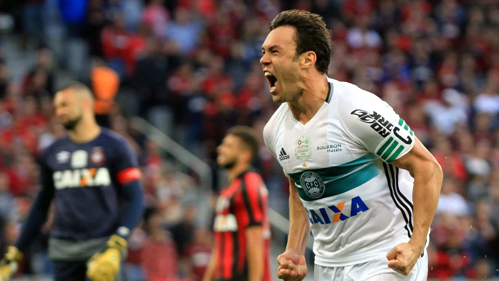 Kl&eacute;ber Gladiador &eacute; o capit&atilde;o do Coritiba (Foto: divulga&ccedil;&atilde;o Coritiba FC)