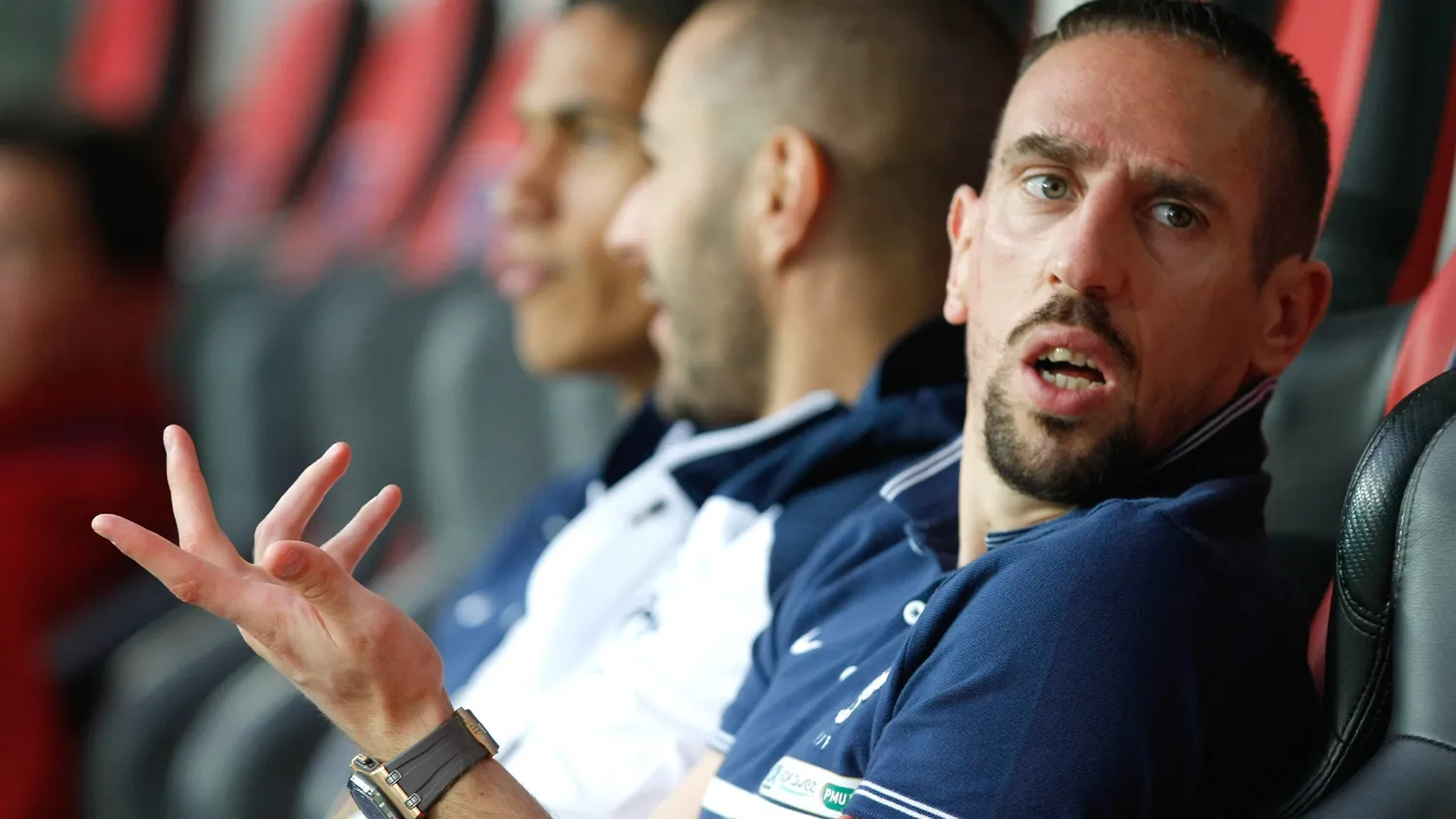Rib&eacute;ry transforma-se em dilema para a Fran&ccedil;a