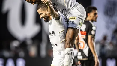 Santos: N&uacute;meros mostram que Tom&aacute;s Rinc&oacute;n e Jean Lucas mudaram o meio-campo de n&iacute;vel
