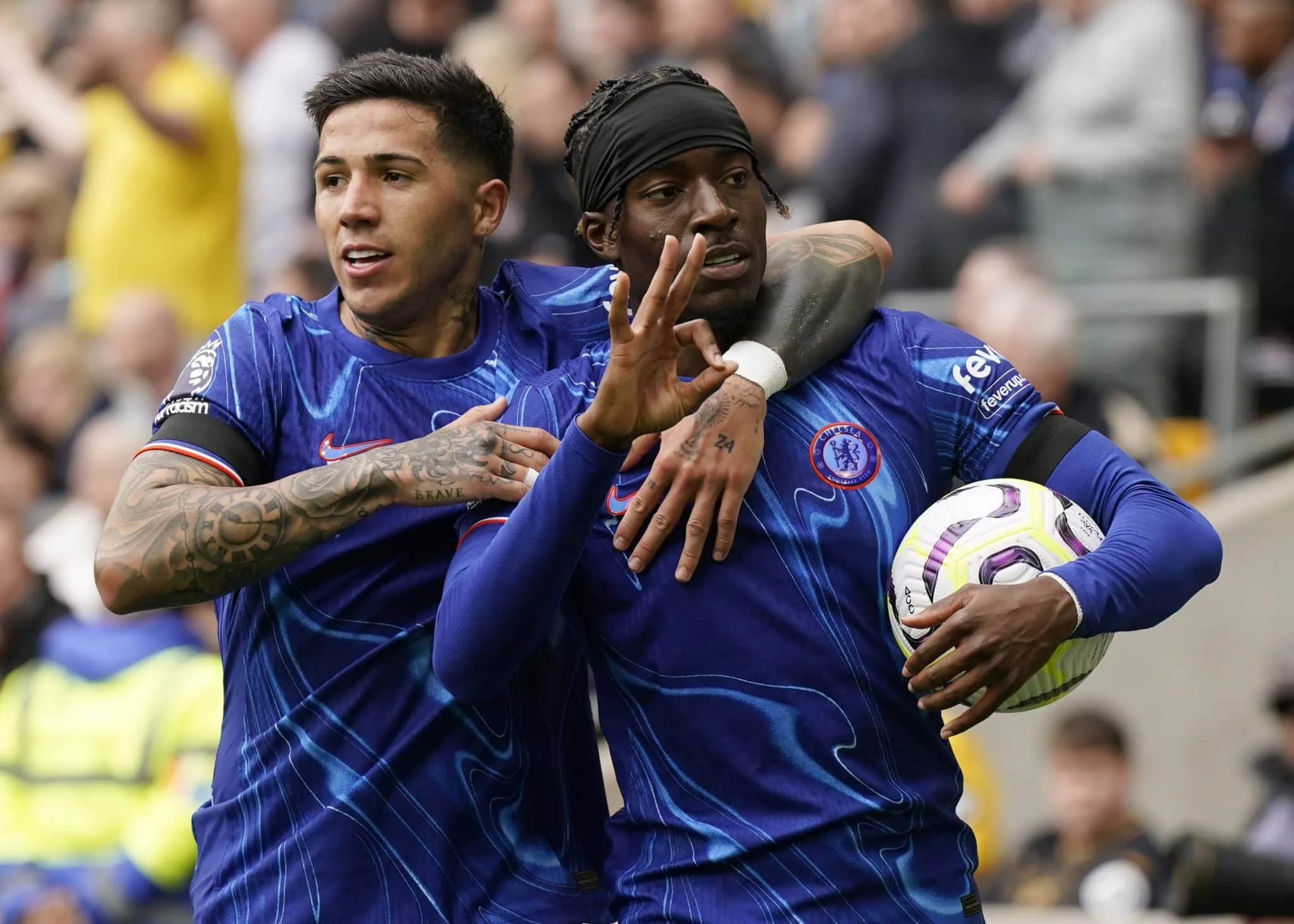 Madueke xinga Wolverhampton, anota hat-trick e Chelsea vence na reestreia de Jo&atilde;o F&eacute;lix
