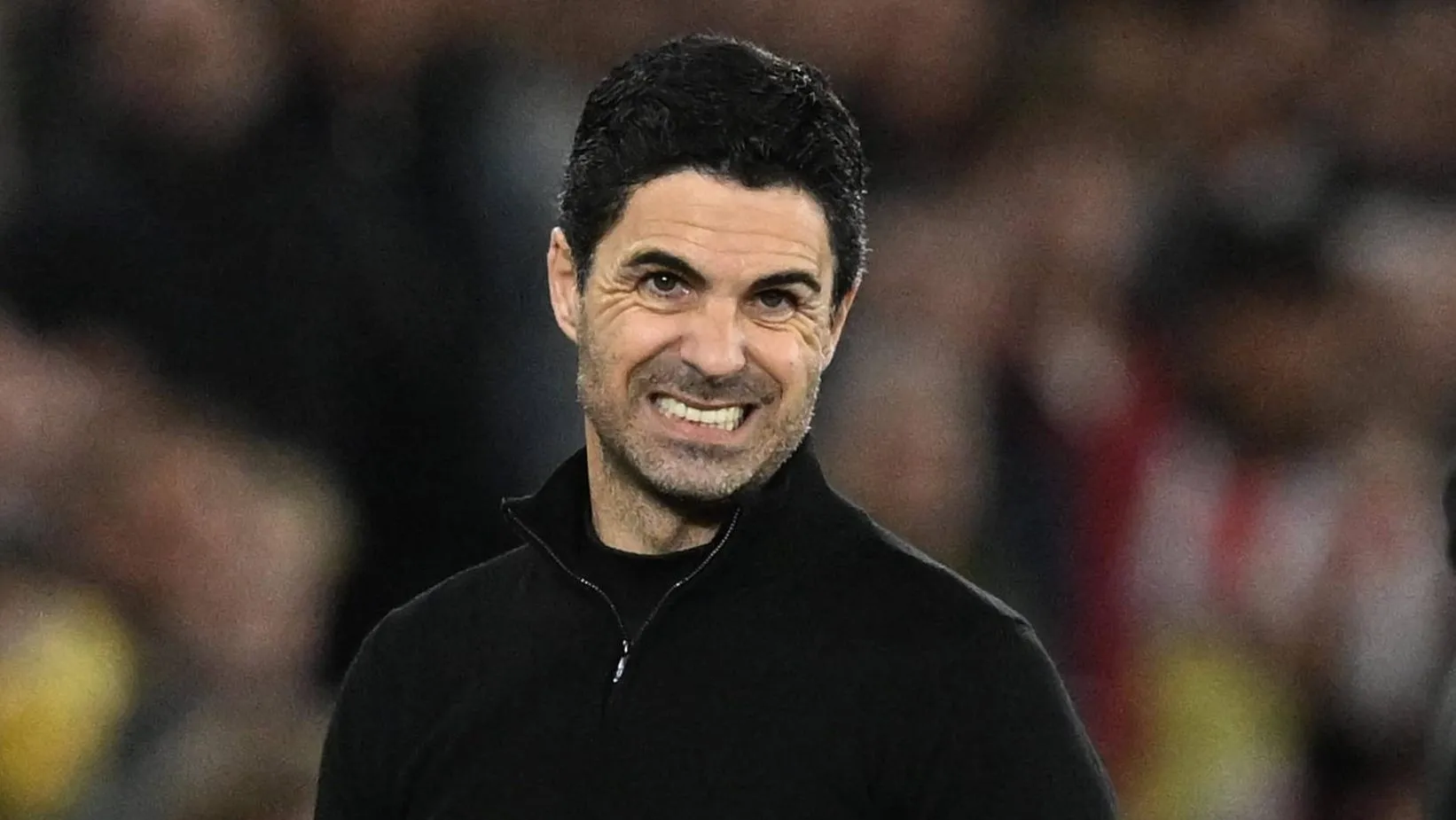 &lsquo;Perder para o Southampton&hellip; &eacute; inaceit&aacute;vel&rsquo;: &Iacute;dolo do Arsenal faz cobran&ccedil;a ap&oacute;s elimina&ccedil;&atilde;o