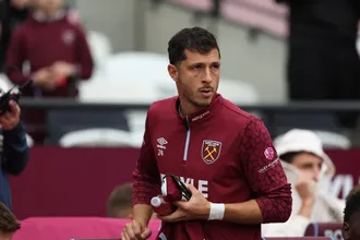 Refor&ccedil;o de Premier League na mira do Gr&ecirc;mio pode repetir caminho de campe&otilde;es pela Argentina