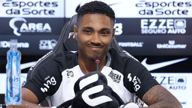 Como o Corinthians deu chap&eacute;u em time &aacute;rabe e contratou Vitinho