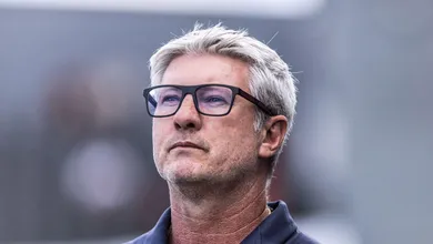 Procurado pelo Cruzeiro, Odair Hellmann rejeita contrato at&eacute; o fim de 2023