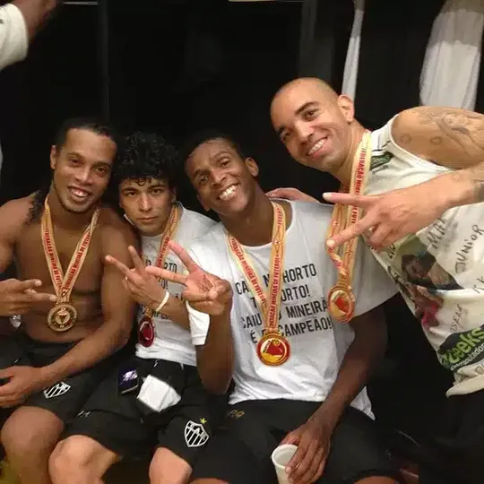 Ronaldinho, Luan, J&ocirc; e Tardelli, campe&otilde;es pelo Atl&eacute;tico