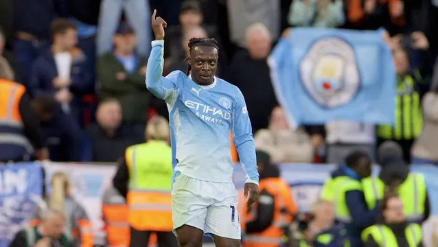 City responde provoca&ccedil;&otilde;es do Liverpool com gola&ccedil;os, tem retorno triunfal de Doku e cala Anfield