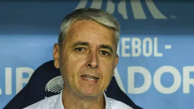 Como foi o trabalho de Tiago Nunes, novo t&eacute;cnico do Botafogo, no Sporting Cristal, do Peru