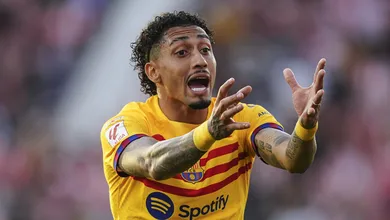 Vivendo altos e baixos no Barcelona, Raphinha &eacute; especulado no futebol ingl&ecirc;s