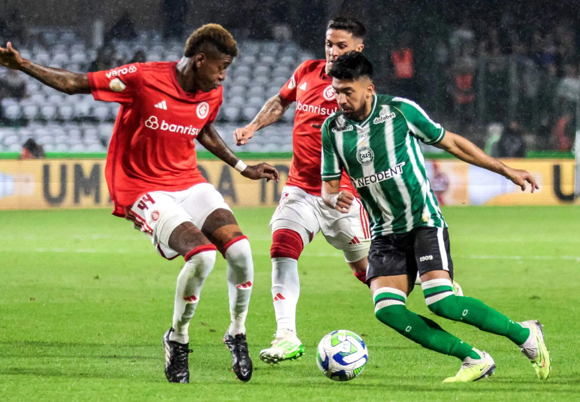 Onde assistir, palpites e escala&ccedil;&otilde;es de Internacional x Coritiba &ndash; Campeonato Brasileiro &ndash; 29/10/2023