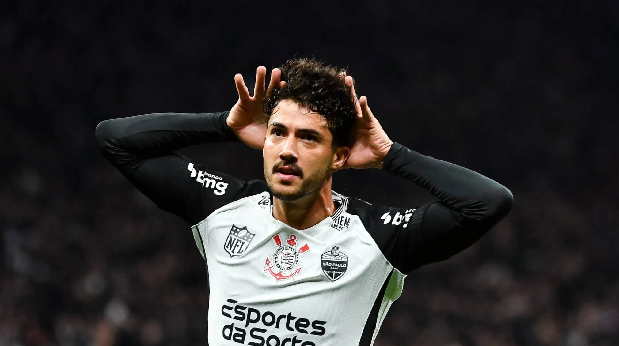 Efetividade ofensiva vence incapacidade defensiva do Corinthians em cl&aacute;ssico