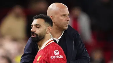 &lsquo;Slot, voc&ecirc; afastou Salah do Liverpool. Ele n&atilde;o precisa da sua valida&ccedil;&atilde;o&rsquo;