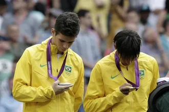 Neymar, Oscar e Lucas: tr&ecirc;s meninos mimados