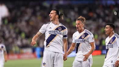 Ibra foi falastr&atilde;o durante a semana, mas pelo menos arrebentou no cl&aacute;ssico de Los Angeles