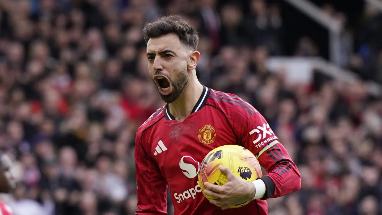 Bruno Fernandes comemora gol do Manchester United