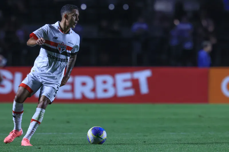 Igor Vinicius, em a&ccedil;&atilde;o pelo S&atilde;o Paulo