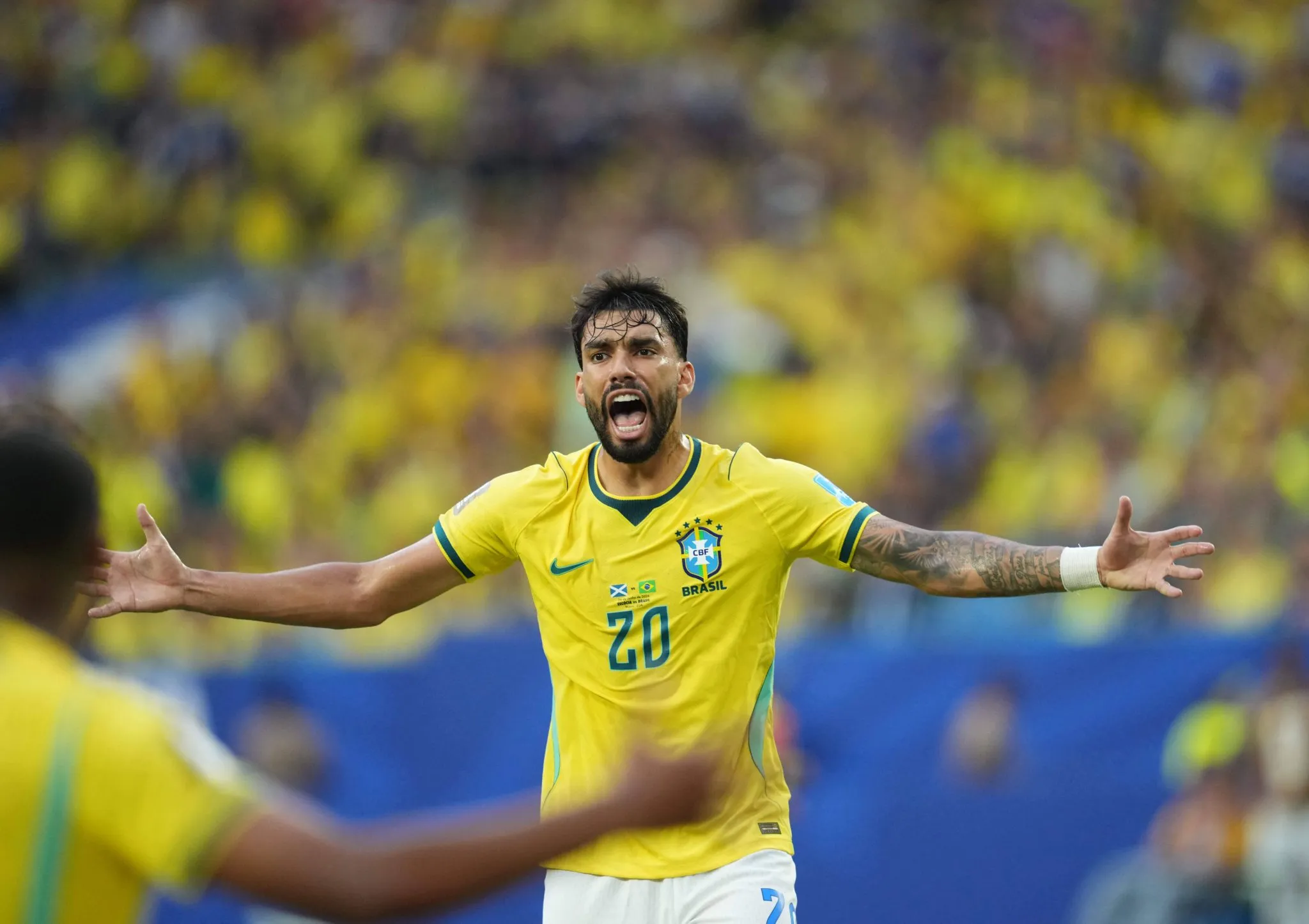 Lucas Paquet&aacute; em jogo entre Brasil e Esc&oacute;cia