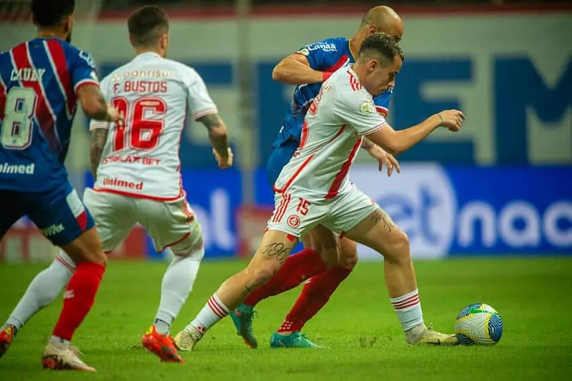 Internacional e Bahia fazem jogo disputado em Salvador