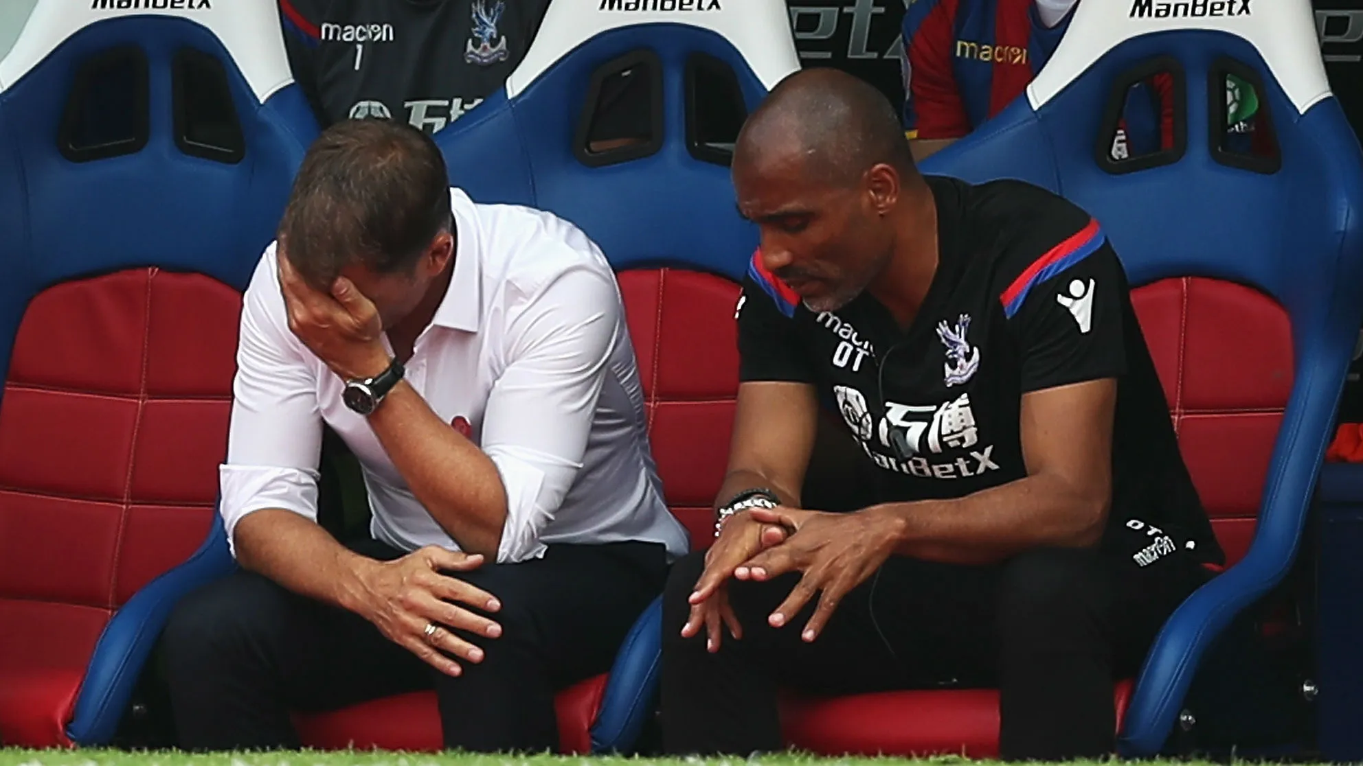 De Boer precisa refletir por que, novamente, a confian&ccedil;a em seu trabalho ruiu r&aacute;pido demais