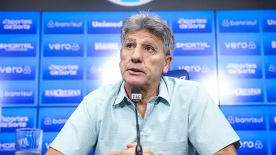 Renato deixa aberta possibilidade de Su&aacute;rez sair do Gr&ecirc;mio e d&aacute; ultimato