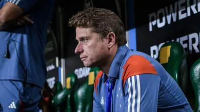 Seabra e Marlon admitem jogo inseguro do Cruzeiro e t&eacute;cnico explica Arthur na direita