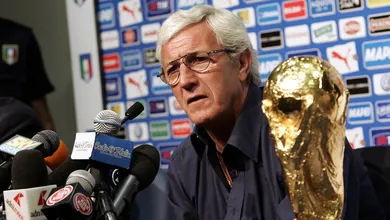 Lippi aproveita quarentena para rever as finais de que participou &ndash; e ainda hoje fica chocado com a cabe&ccedil;ada de Zidane