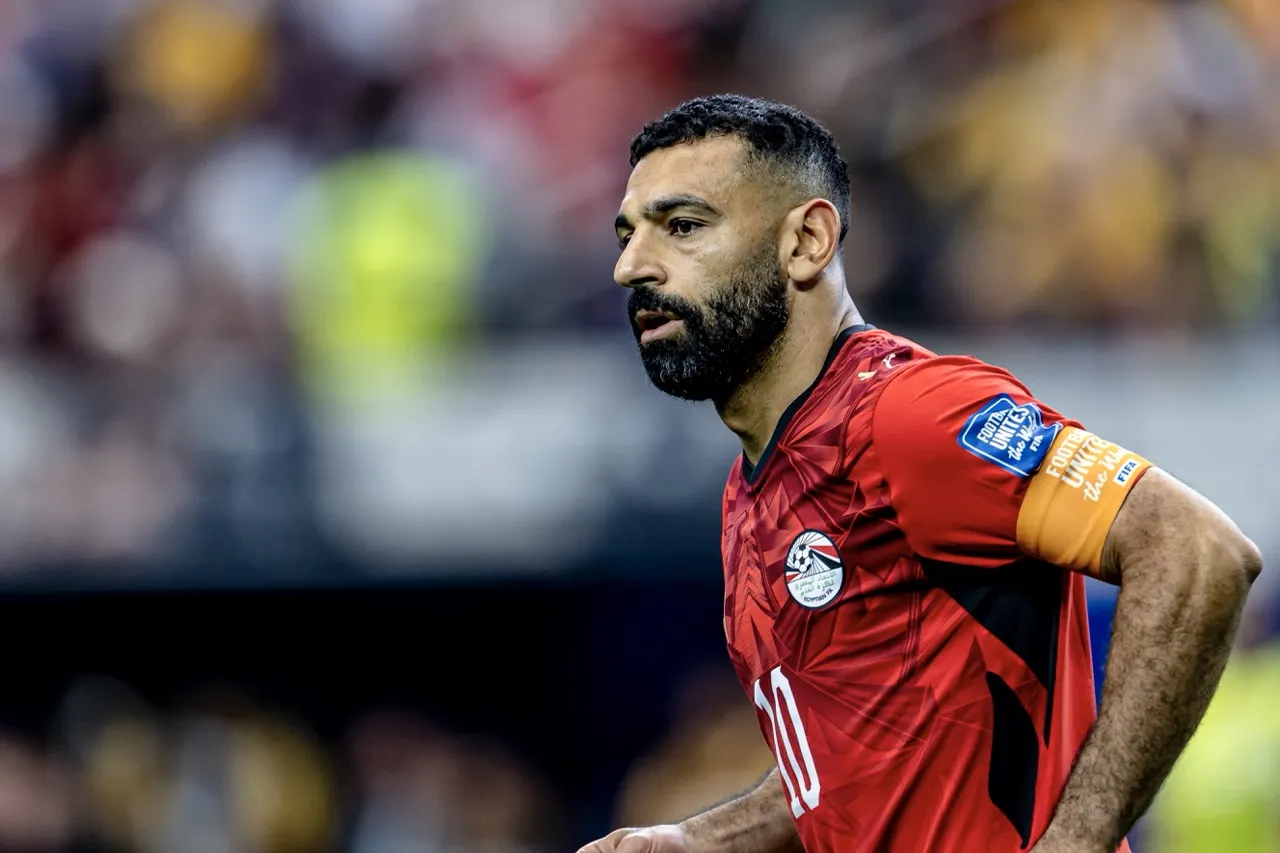Salah lamenta durante jogo do Egito