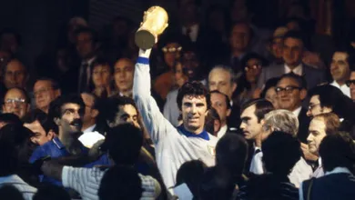 Dino Zoff, 80 anos: Do sil&ecirc;ncio, o goleiro &ldquo;ultrapassado&rdquo; se eternizou como lenda
