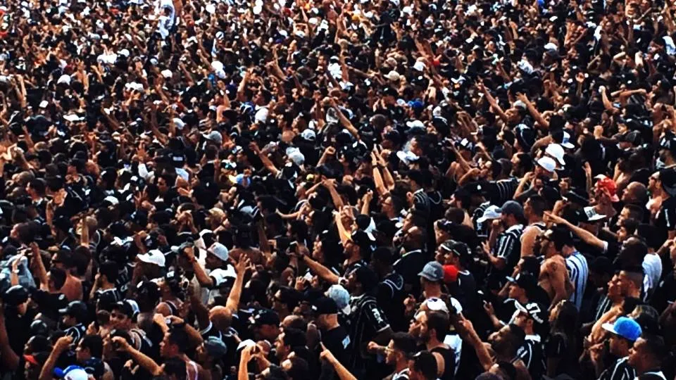 Esta &eacute; uma hist&oacute;ria sobre a paix&atilde;o pelo futebol, e desta vez voc&ecirc; pode ajudar o final feliz