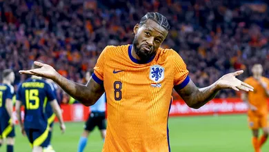Mais letal, Holanda transforma press&atilde;o da Esc&oacute;cia em goleada