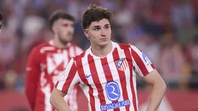 Come&ccedil;a prazo decisivo em negocia&ccedil;&atilde;o do Barcelona por Juli&aacute;n Alvarez