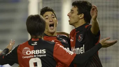 Novo fracasso do V&eacute;lez tamb&eacute;m conta com m&eacute;ritos do Newell&rsquo;s