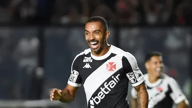 Colado na ponta do Carioc&atilde;o, Vasco conta com solu&ccedil;&atilde;o inesperada para problema ofensivo