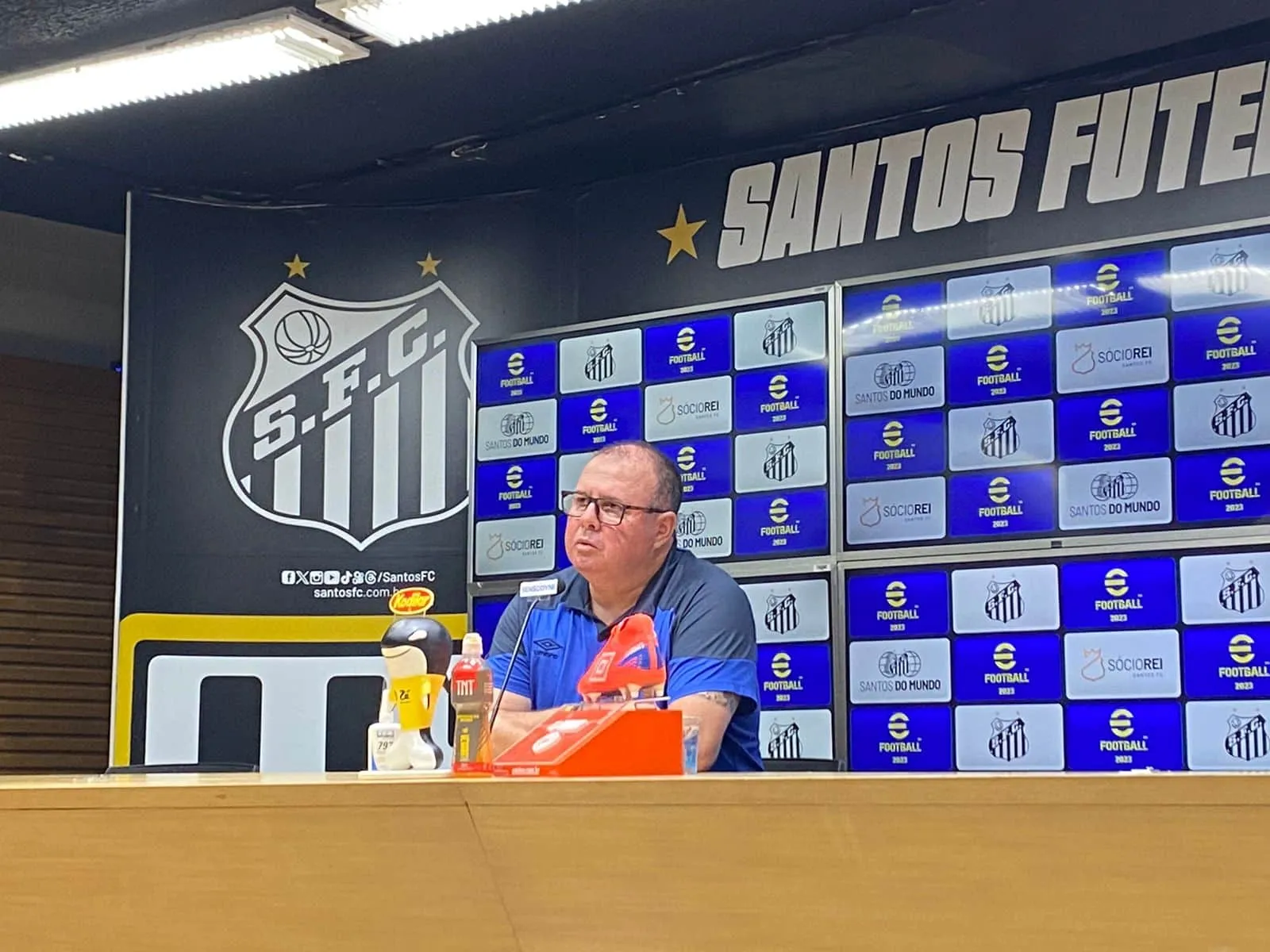 Santos: Marcelo Fernandes reconhece superioridade do S&atilde;o Paulo e critica o calend&aacute;rio