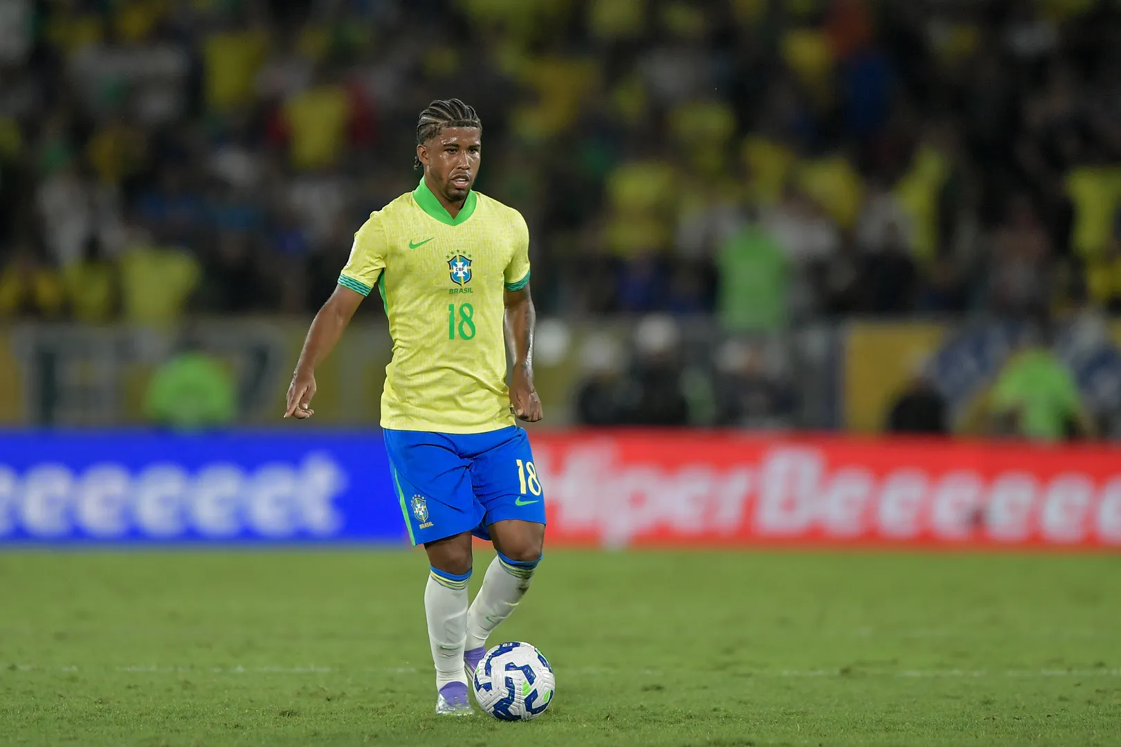 Andrey Santos esteve nas duas convoca&ccedil;&otilde;es de Ancelotti (Foto: Icon Sport)