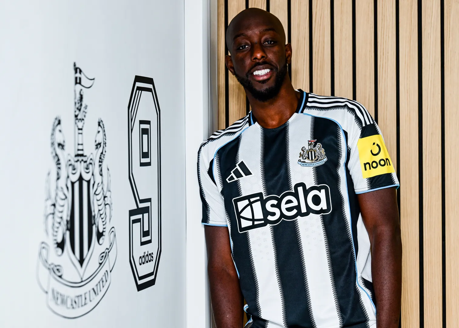 Wissa &eacute; o novo refor&ccedil;o do Newcastle