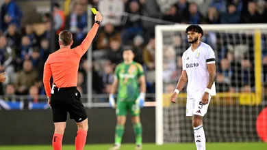 P&ecirc;nalti inexplic&aacute;vel faz Aston Villa perder invencibilidade na Champions League