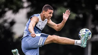 Oferta do Chelsea pega Deivid de surpresa na concentra&ccedil;&atilde;o do Santos