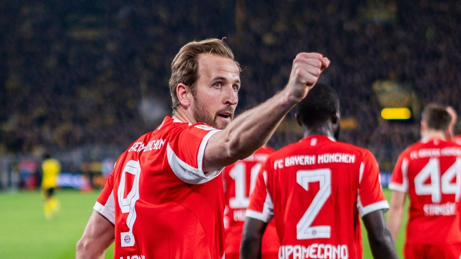 Por que mesmo a vit&oacute;ria sofrida do Bayern comprova o abismo frente ao Borussia Dortmund?