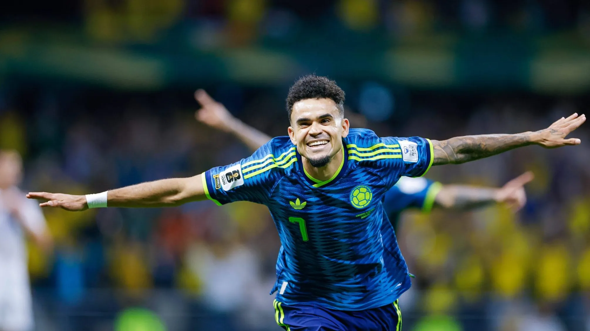 Uzbequist&atilde;o 1&times;3 Col&ocirc;mbia: Contra defesa &lsquo;italiana&rsquo;, colombianos priorizam talento &agrave; la Argentina
