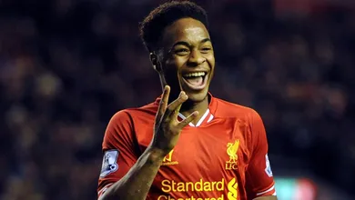 O Liverpool ficou a sete pontos de sua grande ambi&ccedil;&atilde;o e, de novo, gra&ccedil;as a Sterling