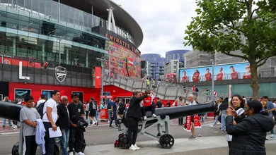 Racismo, homofobia e viol&ecirc;ncia f&iacute;sica: Arsenal bane 24 torcedores